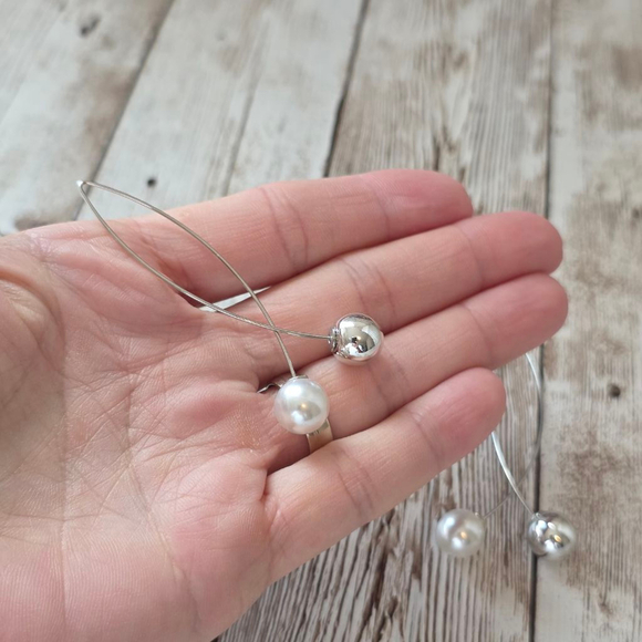 Women's Earrings - Picture 3 of 3